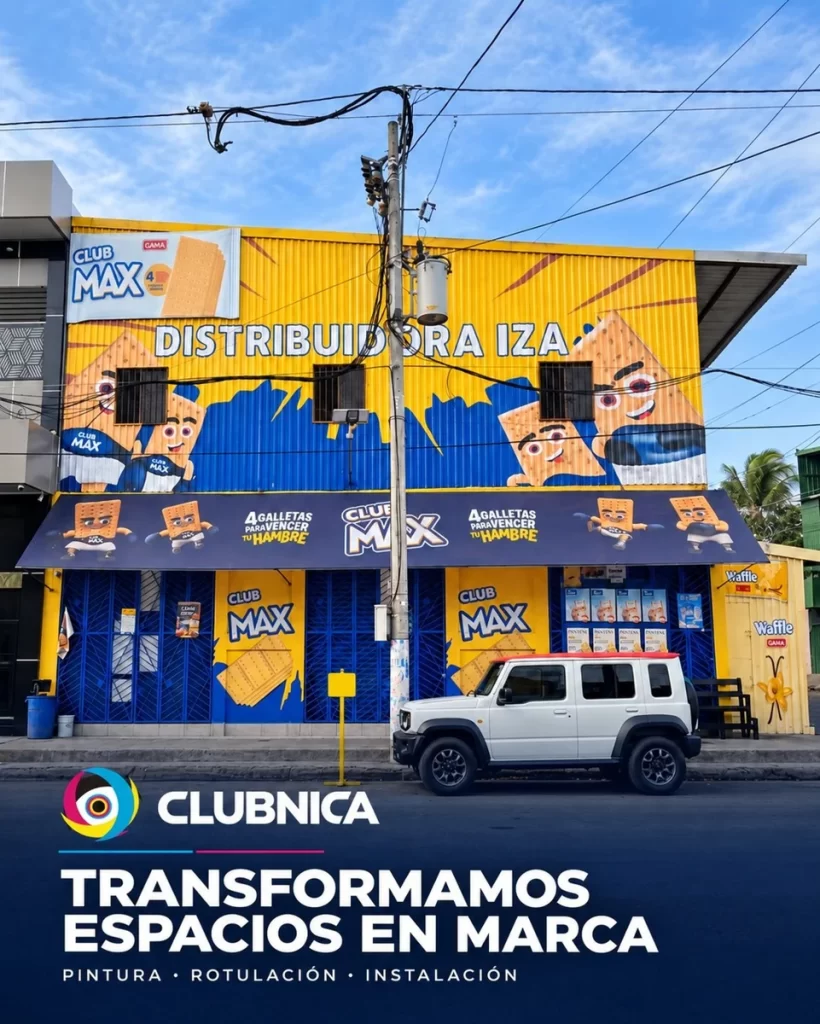 Trabajo de pintura y rotulación de fachada comercial publicado por CLUBNICA